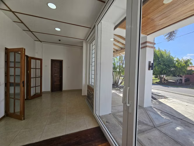Casa de Concepto Abierto en Pedasí Centro, Panama