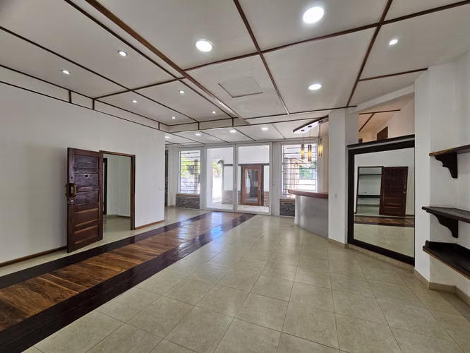 Casa de Concepto Abierto en Pedasí Centro, Panama