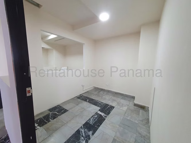 Alquiler de Oficina Comercial en Bellavista I3101GRR - Imagen 5