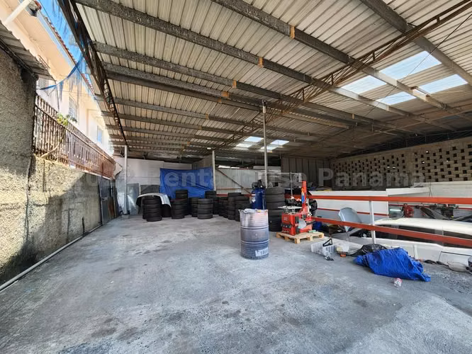 Venta de lote completo de 1,023 m²  en Rio Abajo