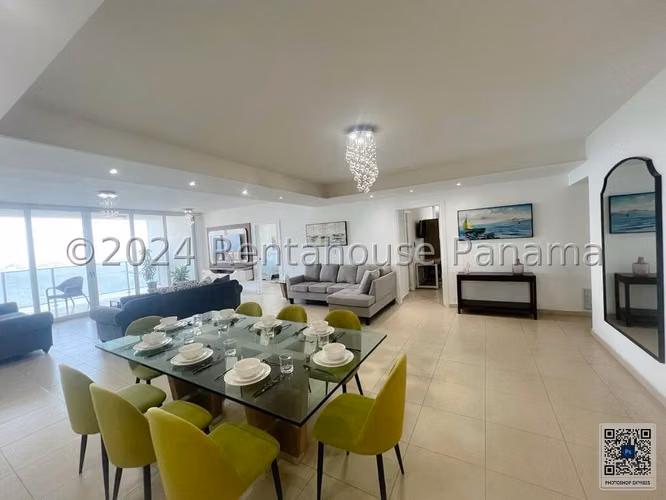 Vendo Apartamento de 268 m² en PH Waters on the Bay, Avenida Balboa 25-479GG