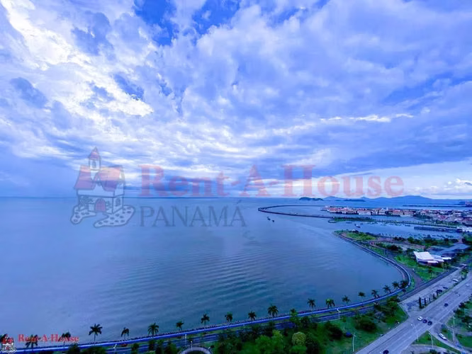 Se Vende Apartamento en Avenida Balboa LA26-5092