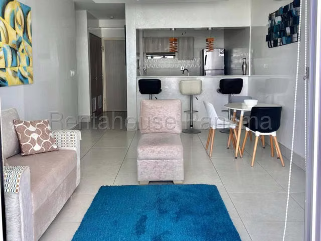 Alquiler de Apartamento Amoblado PH VIVENDI GREEN en Edison Park 27LBR196