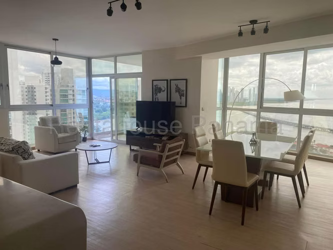 Alquiler de apartamento amoblado  en Coco del Mar PH Quartier del Mar
