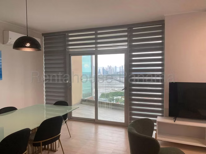 Alquiler de apartamento amoblado en Coco del Mar PH Quartier del Mar