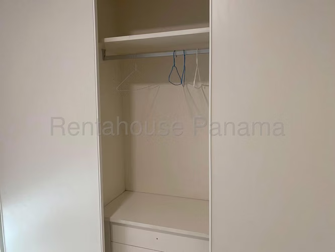 Alquiler de apartamento amoblado en Coco del Mar PH Quartier del Mar