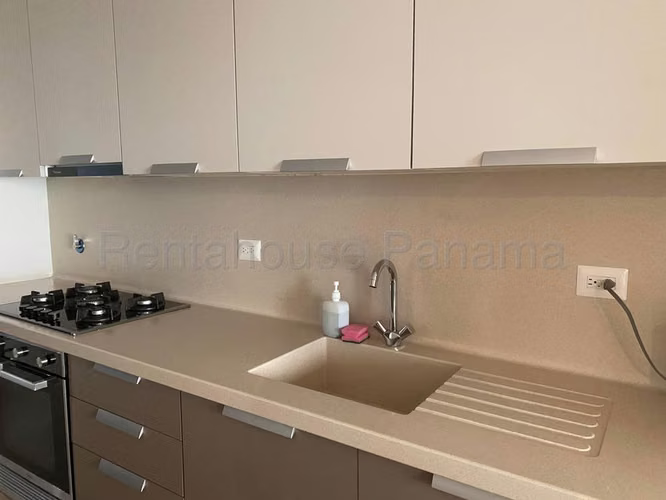 Alquiler de apartamento amoblado en Coco del Mar PH Quartier del Mar