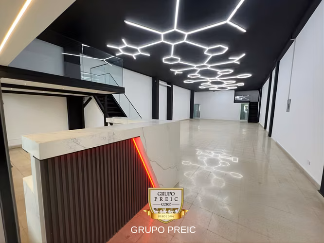 Local Comercial en alquiler bella vista CC - Imagen 3