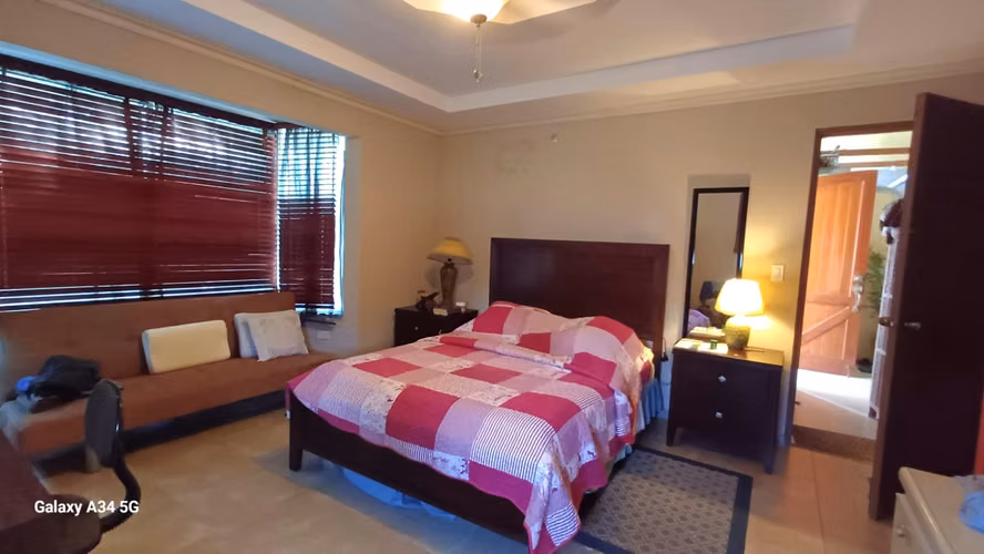 Casa Amueblada en Alquiler en Coronado | 4 Recámaras | Piscina Privada | 1,080 m²