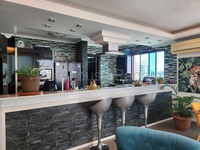 Se Vende Apartamento en San Francisco DPA25-6201