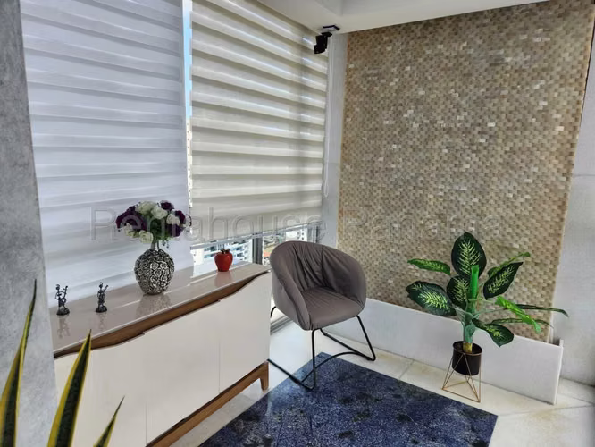 Se Vende Apartamento en San Francisco DPA25-6201