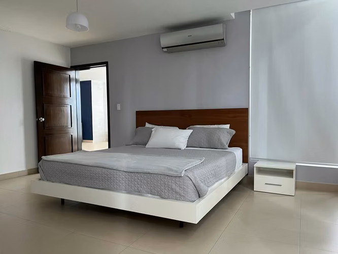 VENDO APARTAMENTO AMOBLADO RIVERSIDE COSTA DEL ESTE