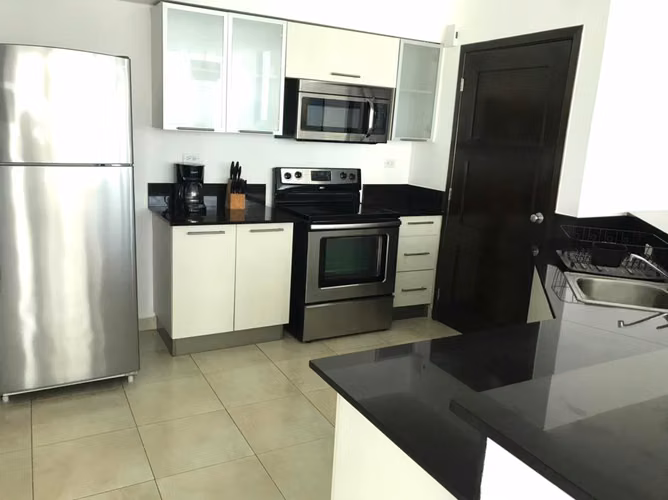 VENDO APARTAMENTO AMOBLADO RIVERSIDE COSTA DEL ESTE