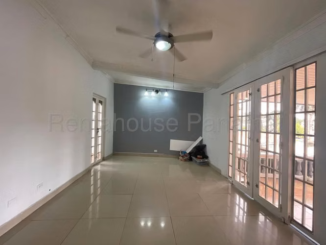 Casa en venta Avenida 12 de Octubre