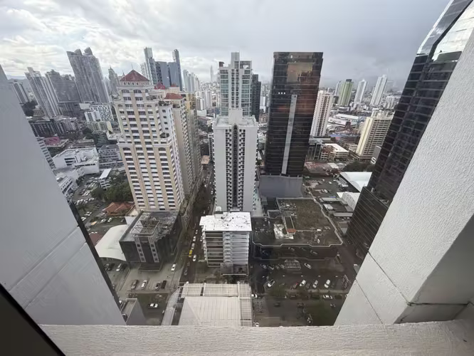 Oficina en Obarrio - obra gris- 65m2