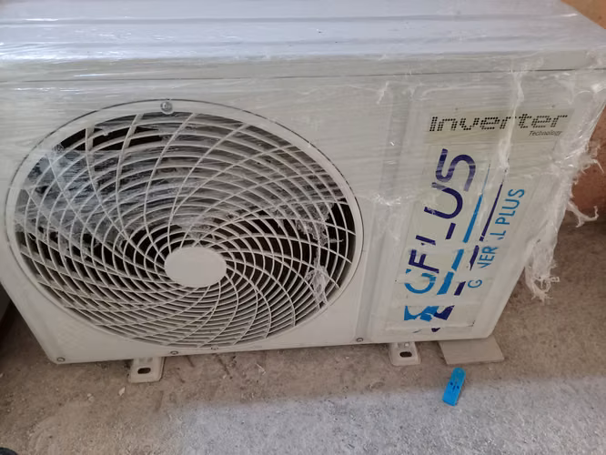 Se vende aire 12 btu inverter