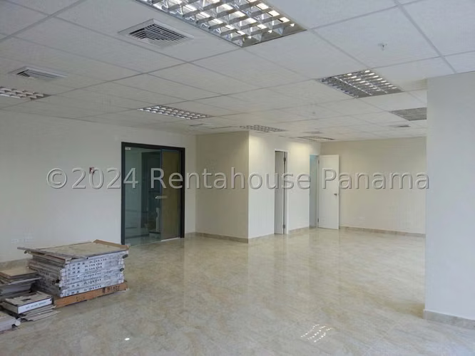 Venta de Oficina Comercial en Obarrio H2617GRR