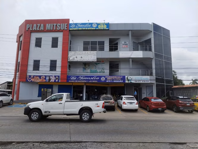 LA CHORRERA - PLAZA MITSUE ALQUILA LOCALES PLANTA ALTA 375.00 Y 400.00