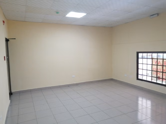 PLAZA LAS PALMAS, ALQUILA LOCALES COMERCIALES  PLANTA ALTA B/. 250.00 Y 45000 MAS ITBM