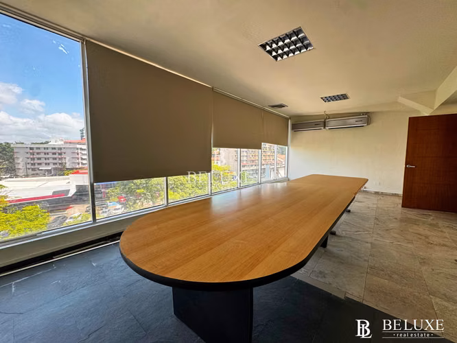 FOR RENT COMMERCIAL BUILDING IN BETHANIA, LOS ANGELES (1)