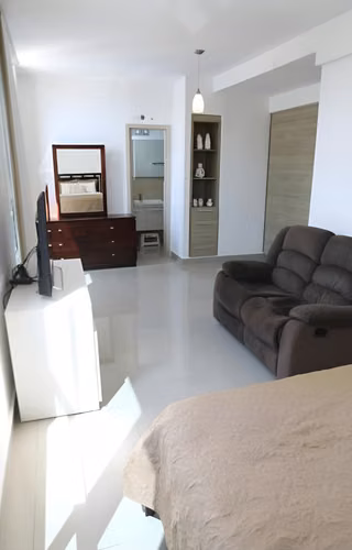 VENDO HERMOSO APTO CERCA AL PARQUE OMAR - Imagen 6