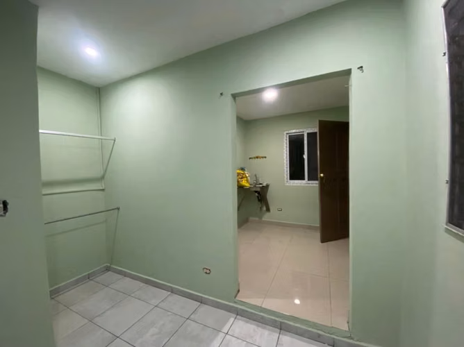 Alquiler de un cuarto ($179.00)- Bosques de Valle Hermoso- (Arraijan)
