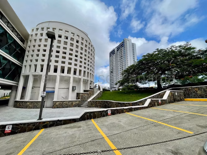 VENTA DE EDIFICIO EN TRANSISTMICA  - PLAZA AGORA