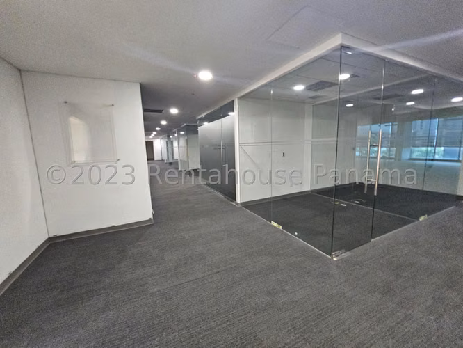 VENTA DE OFICINA EN COSTA DEL ESTE  - PH GMT