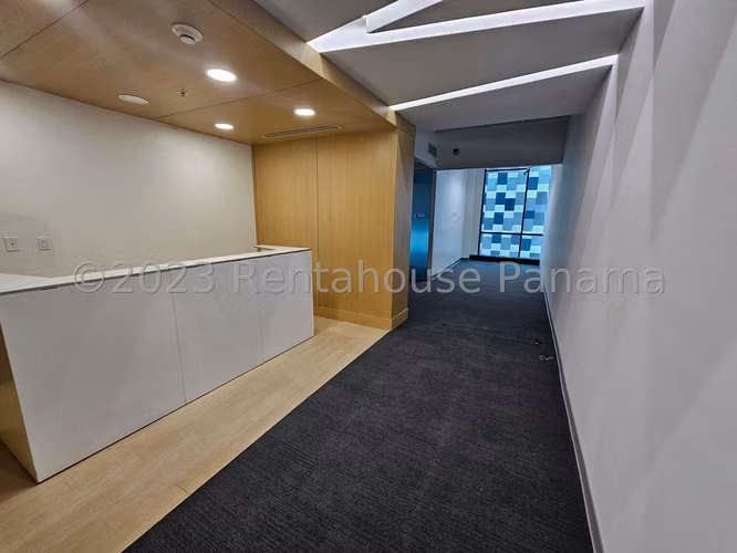 VENTA DE OFICINA EN COSTA DEL ESTE  - PH GMT
