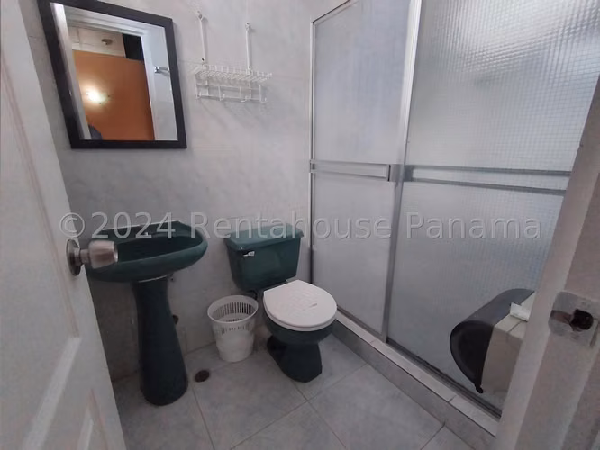 VENTA DE EDIFICIO EN CALIDONIA  - HOTEL