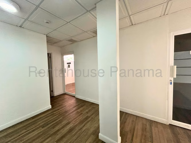VENTA DE LOCAL EN OBARRIO  - LOTE CON MEJORAS