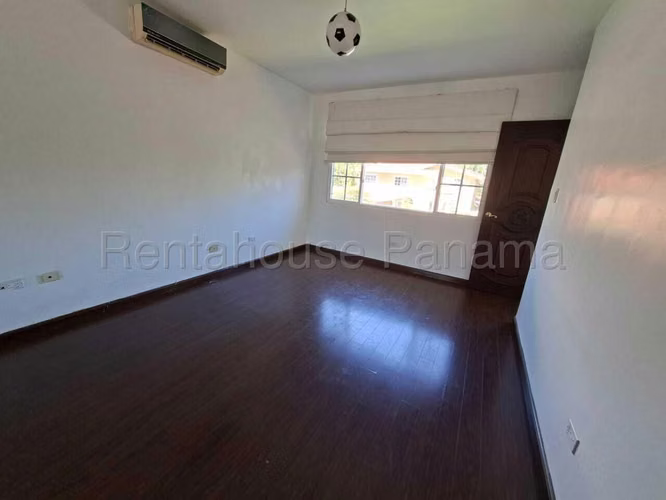 VENTA DE CASA COSTA DEL ESTE GM