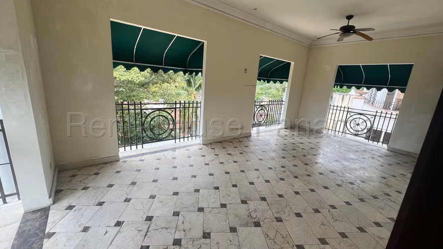 VENTA DE CASA DOS MARES GM