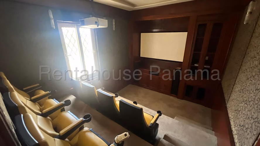 VENTA DE CASA DOS MARES GM