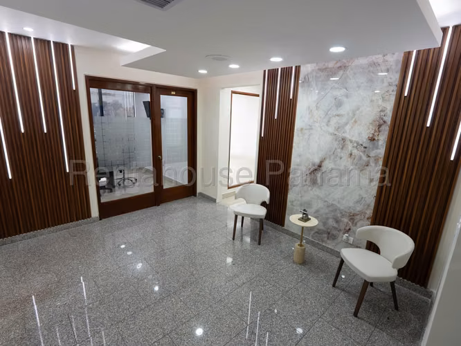 Se Alquila Edificio en Calle 50 MDV27-793
