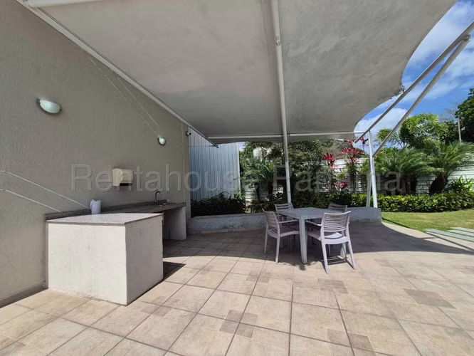 Se Alquila Apartamento en Brisas Del Golf MDV27-790