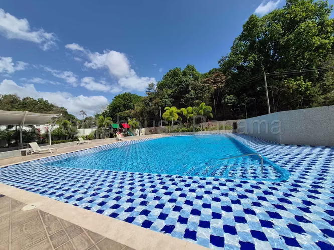 Se Alquila Apartamento en Brisas Del Golf MDV27-790