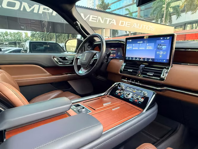 LINCOLN NAVIGATOR RESERVE