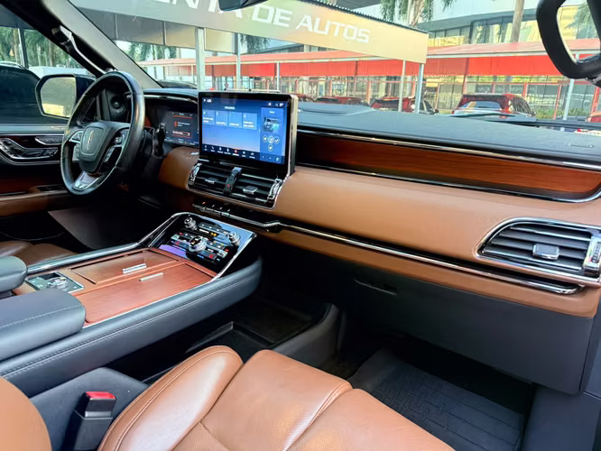 LINCOLN NAVIGATOR RESERVE
