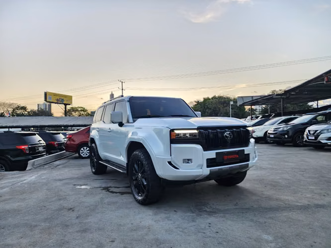Toyota Land Cruiser Prado VX 2025