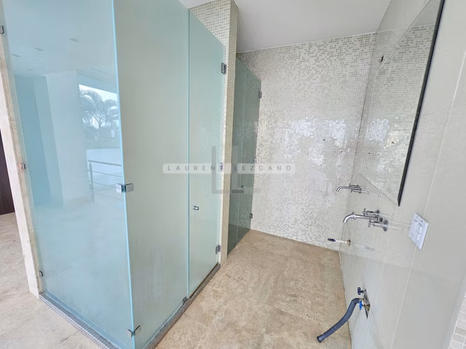 Vendo Apartamento con Terraza en Loft 41 Punta Pacífica. Negociable