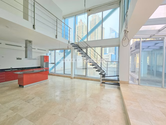 Vendo Apartamento con Terraza en Loft 41 Punta Pacífica. Negociable