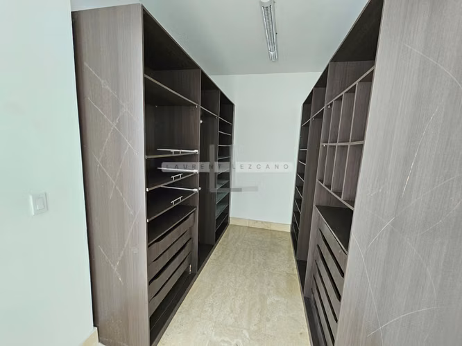 Vendo Apartamento con Terraza en Loft 41 Punta Pacífica. Negociable
