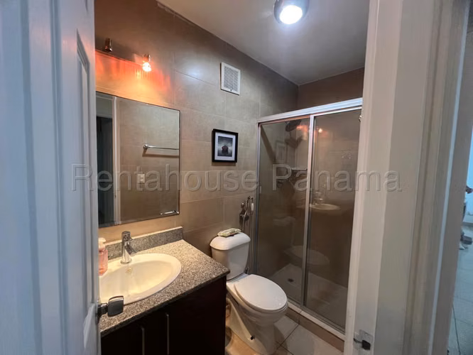 Apartamento En Venta En Costa Del Este SYH
