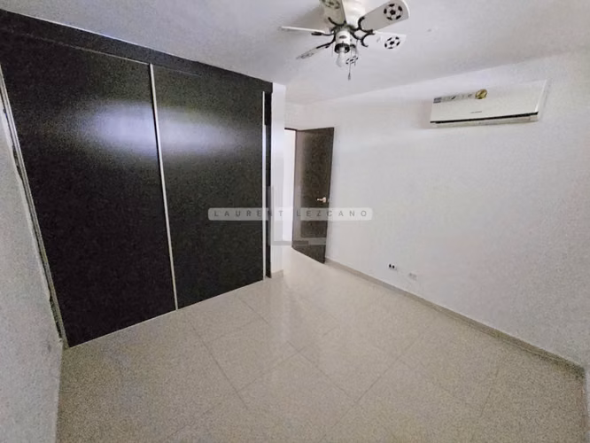 Venta Apartamento Planta Baja patio privado Altamira Garden. Haga una oferta