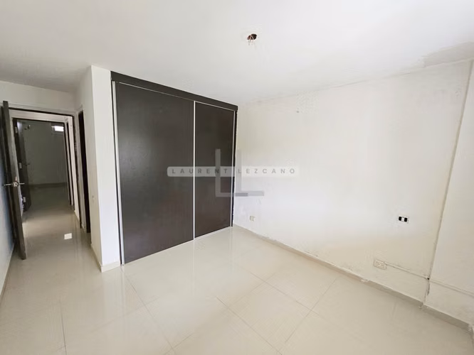Venta Apartamento Planta Baja patio privado Altamira Garden. Haga una oferta