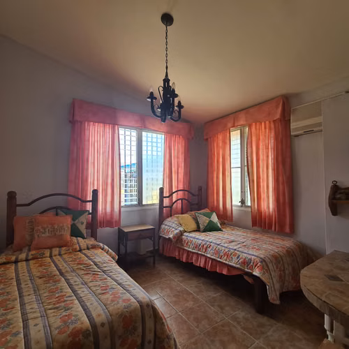 VENDO CASA. SEA CLIFF. SANTA CLARA. PLAYA. B&B. POSADA.