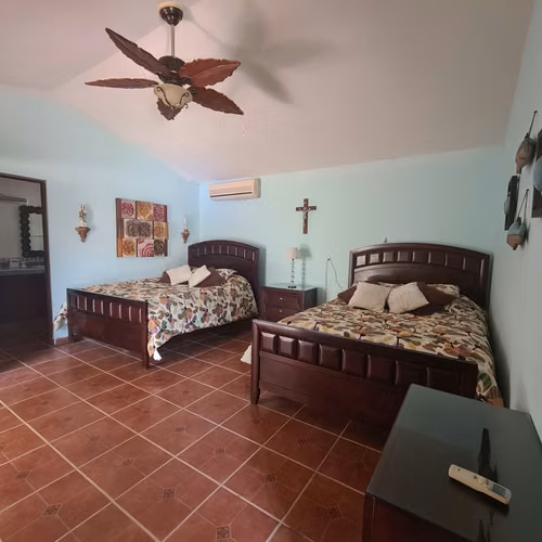 VENDO CASA. SEA CLIFF. SANTA CLARA. PLAYA. B&B. POSADA.