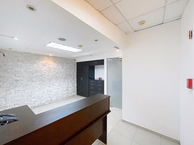 Venta de Plaza Comercial en Santa Elena