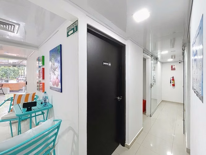 Venta de Plaza Comercial en Santa Elena